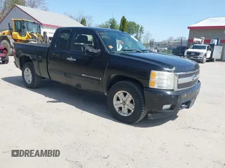 2008 Chevrolet Silverado 1500 LTZ with VIN 2GCEK19J781175539, listed as a IAAI auction lot 42137385 with 250,688 mi miles. Bid and sale history available at carsss.com. Image 1.