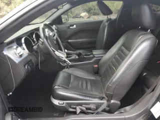 2006 Ford Mustang GT Deluxe z VIN 1ZVFT82H765214771, wystawiony jako Copart lot #56602605 z przebiegiem 125 315 mil mil oraz Szkoda całkowita • Salvage title. Historia ofert i sprzedaży dostępna na DreamBid. Obrazek 7.