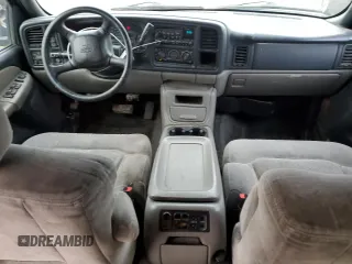 2001 Chevrolet Suburban LS with VIN 3GNFK16TX1G212288, listed as a Copart auction lot 43882585 with 312,730 mi miles and Salvage Title. Bid and sale history available at carsss.com. Image 8.