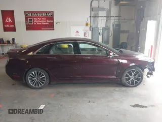 2018 Lincoln MKZ Premiere z VIN 3LN6L5A94JR623078, wystawiony jako IAAI lot #42043246 z przebiegiem 98 967 mil mil oraz . Historia ofert i sprzedaży dostępna na DreamBid. Obrazek 13.