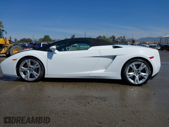 2008 Lamborghini Gallardo z VIN ZHWGU22T18LA07324, wystawiony jako IAAI lot #41835407 z przebiegiem 26 552 mil mil oraz . Historia ofert i sprzedaży dostępna na DreamBid. Obrazek 15.