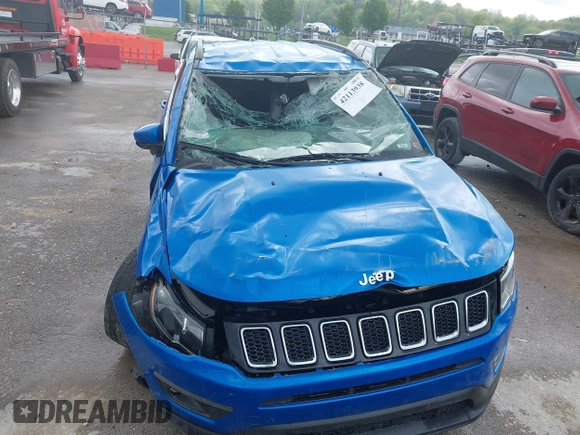 2020 Jeep Compass Latitude with VIN 3C4NJCBB9LT236642, listed as a IAAI auction lot 42113938 with Not provided miles and . Bid and sale history available at DreamBid. Image 6.