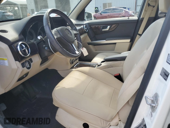 2014 Mercedes-Benz GLK 350 with VIN WDCGG5HB4EG176099, listed as a Copart auction lot 69511314 with 172,619 mi miles and Salvage Title. Bid and sale history available at DreamBid. Image 7.