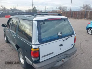 1996 Ford Explorer XL z VIN 1FMDU34X1TUCO1607, wystawiony jako IAAI lot #41182134 z przebiegiem 200 982 mil mil oraz . Historia ofert i sprzedaży dostępna na DreamBid. Obrazek 6.