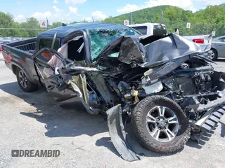 2017 Toyota Tacoma SR5 z VIN 5TFDZ5BN4HX023362, wystawiony jako IAAI lot #42310052 z przebiegiem Nie podano mil oraz . Historia ofert i sprzedaży dostępna na DreamBid. Obrazek 1.