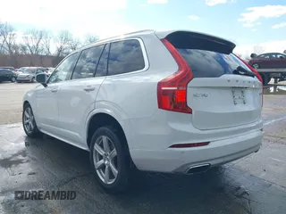 2021 Volvo XC90 Momentum with VIN YV4A221K0M1711124, listed as a IAAI auction lot 41017835 with 35,931 mi miles. Bid and sale history available at carsss.com. Image 3.