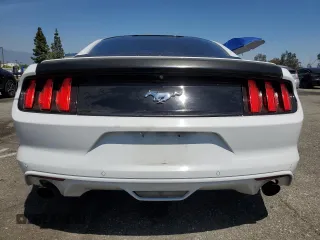 2016 Ford Mustang EcoBoost z VIN 1FA6P8TH3G5260840, wystawiony jako Copart lot #52876225 z przebiegiem 66 210 mil mil oraz Szkoda całkowita • Salvage title. Historia ofert i sprzedaży dostępna na DreamBid. Obrazek 6.