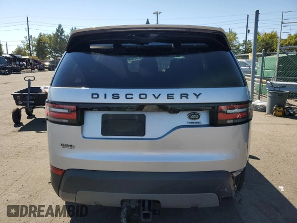 2018 Land Rover Discovery HSE with VIN SALRR2RV2JA052659, listed as a Copart auction lot 70520754 with 63,232 mi miles and Salvage Title. Bid and sale history available at carsss.com. Image 6.