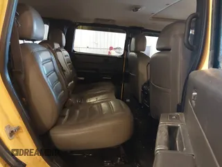 2006 Hummer H2 with VIN 5GRGN23U86H110989, listed as a IAAI auction lot 41409816 with 192,988 mi miles. Bid and sale history available at carsss.com. Image 8.