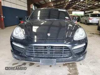 2012 Porsche Cayenne Turbo z VIN WP1AC2A24CLA81660, wystawiony jako Copart lot #58200545 z przebiegiem 161 651 mil mil oraz Czysty tytuł • Clean title. Historia ofert i sprzedaży dostępna na DreamBid. Obrazek 5.