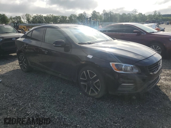 2017 Volvo S60 Dynamic с VIN YV126MFLXH2432069, выставлен на аукционе Copart как лот 56338545 с пробегом 180 954 миль миль и Чистый • Clean title. История ставок и продаж доступна на DreamBid. Изображение 4.