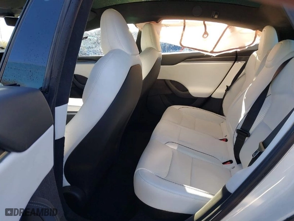 2022 Tesla Model S Plaid with VIN 5YJSA1E63NF483873, listed as a IAAI auction lot 41204003 with 15 mi miles. Bid and sale history available at carsss.com. Image 8.