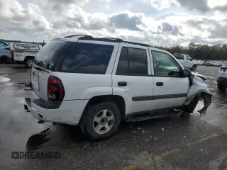 2005 Chevrolet TrailBlazer LS with VIN 1GNDS13S652324801, listed as a Copart auction lot 49913205 with 274,752 mi miles and Salvage Title. Bid and sale history available at DreamBid. Image 3.