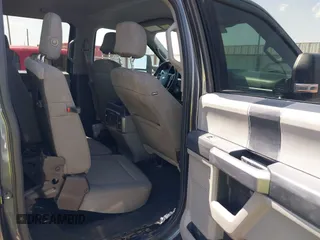 2017 Ford F-250 Lariat z VIN 1FT7W2BT9HEB28607, wystawiony jako IAAI lot #42508413 z przebiegiem 101 057 mil mil oraz . Historia ofert i sprzedaży dostępna na DreamBid. Obrazek 8.