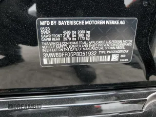 2023 BMW 3 Series 330i z VIN 3MW69FF05P8D51932, wystawiony jako Copart lot #54539205 z przebiegiem Nie podano mil oraz Szkoda całkowita • Salvage title. Historia ofert i sprzedaży dostępna na DreamBid. Obrazek 12.