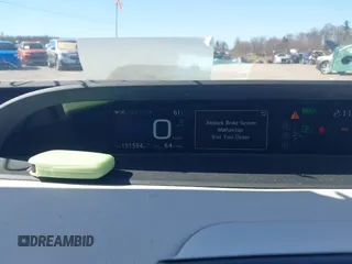 2017 Toyota Prius Two z VIN JTDKARFU4H3053749, wystawiony jako IAAI lot #41816036 z przebiegiem 151 594 mil mil oraz . Historia ofert i sprzedaży dostępna na DreamBid. Obrazek 15.