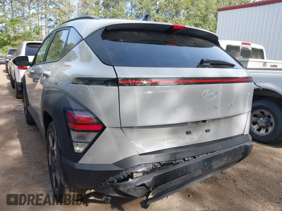 2025 Hyundai Kona SEL with VIN KM8HB3AB3SU215152, listed as a IAAI auction lot 42135218 with 21,664 mi miles and . Bid and sale history available at carsss.com. Image 6.