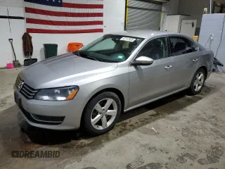 2012 Volkswagen Passat SE z VIN 1VWBP7A36CC081303, wystawiony jako Copart lot #52147655 z przebiegiem 106 446 mil mil oraz Czysty tytuł • Clean title. Historia ofert i sprzedaży dostępna na DreamBid. Obrazek 1.