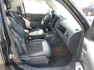 2016 Jeep Patriot Sport with VIN 1C4NJPBA4GD642158, listed as a IAAI auction lot 41784322 with 123,538 mi miles and . Bid and sale history available at DreamBid. Image 5.