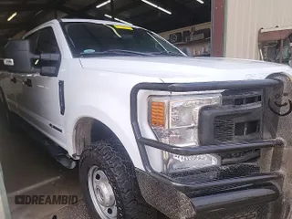 2022 Ford F-250 XL z VIN 1FT7W2BT6NEE24874, wystawiony jako IAAI lot #42285655 z przebiegiem 107 549 mil mil oraz . Historia ofert i sprzedaży dostępna na DreamBid. Obrazek 1.