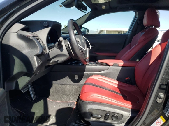2019 Lexus UX 200 z VIN JTHY3JBH7K2005768, wystawiony jako Copart lot #46180135 z przebiegiem 78 108 mil mil oraz Szkoda całkowita • Salvage title. Historia ofert i sprzedaży dostępna na DreamBid. Obrazek 7.