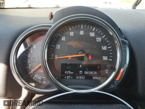 2018 MINI Countryman Cooper S with VIN WMZYT3C32J3E00307, listed as a Copart auction lot 62218445 with 41,652 mi miles and Salvage title. Bid and sale history available at DreamBid. Image 9.