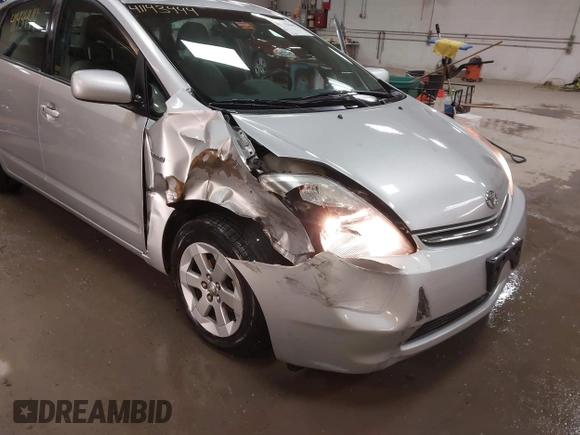 2008 Toyota Prius with VIN JTDKB20U883299913, listed as a IAAI auction lot 41143444 with 124,074 mi miles. Bid and sale history available at carsss.com. Image 18.
