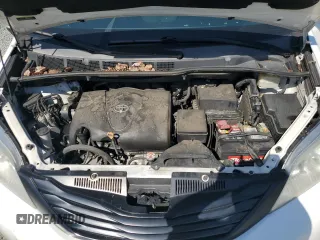 2017 Toyota Sienna L with VIN 5TDZZ3DC4HS779589, listed as a Copart auction lot 48860415 with 128,566 mi miles and Salvage Title. Bid and sale history available at DreamBid. Image 13.