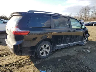 2015 Toyota Sienna LE AAS with VIN 5TDKK3DC7FS663872, listed as a Copart auction lot 88736375 with 166,369 mi miles and Salvage title. Bid and sale history available at DreamBid. Image 3.