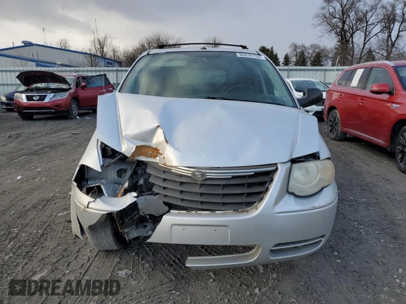 2007 Chrysler Town & Country Touring with VIN 2A4GP54L77R236408, listed as a Copart auction lot 86632764 with Not Provided miles and Salvage Title. Bid and sale history available at DreamBid. Image 5.