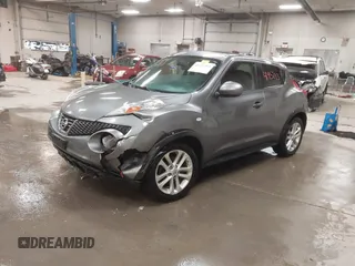 2014 Nissan Juke S with VIN JN8AF5MV4ET480754, listed as a IAAI auction lot 41415793 with 159,902 mi miles. Bid and sale history available at carsss.com. Image 2.
