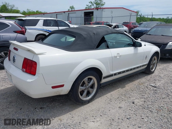2006 Ford Mustang Standard с VIN 1ZVHT84N765251072, выставлен на аукционе IAAI как лот 42291994 с пробегом 283 553 миль миль и . История ставок и продаж доступна на DreamBid. Изображение 4.