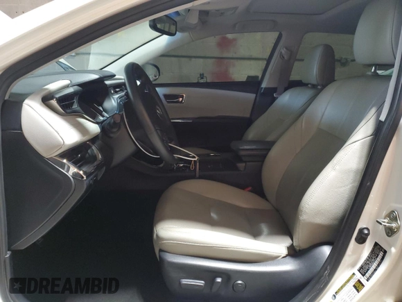 2016 Toyota Avalon Limited z VIN 4T1BK1EB6GU231583, wystawiony jako Copart lot #55686155 z przebiegiem 84 143 mil mil oraz Szkoda całkowita • Salvage title. Historia ofert i sprzedaży dostępna na DreamBid. Obrazek 7.