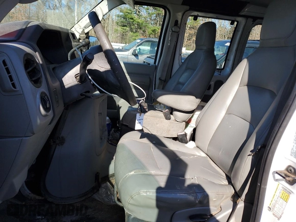 2009 Ford Econoline Cargo Commercial z VIN 1FTNE14W39DA39568, wystawiony jako Copart lot #51933035 z przebiegiem 129 590 mil mil oraz Szkoda całkowita • Salvage title. Historia ofert i sprzedaży dostępna na DreamBid. Obrazek 7.