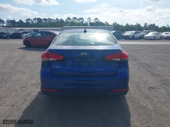 2018 Kia Forte LX with VIN 3KPFK4A71JE226693, listed as a IAAI auction lot 42094700 with 140,906 mi miles. Bid and sale history available at carsss.com. Image 16.