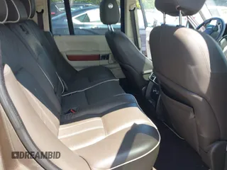 2011 Land Rover Range Rover HSE z VIN SALME1D40BA352135, wystawiony jako IAAI lot #42544691 z przebiegiem 225 638 mil mil oraz . Historia ofert i sprzedaży dostępna na DreamBid. Obrazek 8.