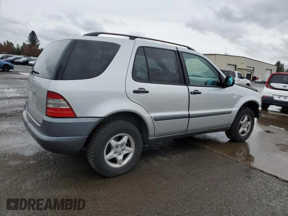 1998 Mercedes-Benz M-Class with VIN 4JGAB54E3WA025698, listed as a Copart auction lot 49742345 with 66,643 mi miles and Salvage Title. Bid and sale history available at carsss.com. Image 3.