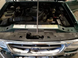 2001 Ford Explorer XLT with VIN 1FMZU63E71ZA80010, listed as a Copart auction lot 88068715 with 112,239 mi miles and Salvage title. Bid and sale history available at DreamBid. Image 13.