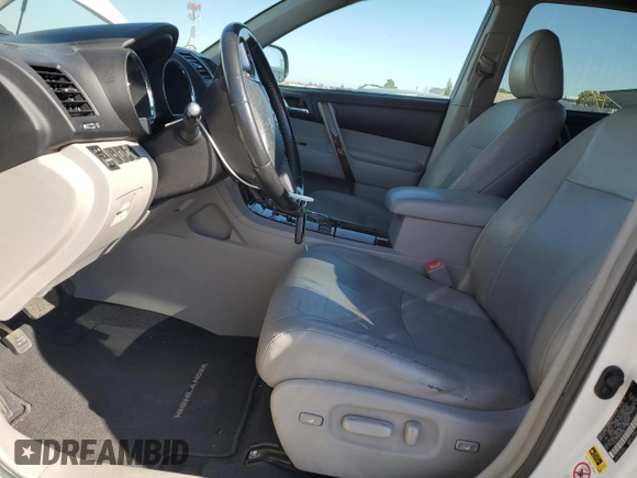 2011 Toyota Highlander Limited with VIN 5TDYK3EH5BS047036, listed as a Copart auction lot 49486685 with 248,970 mi miles and Salvage title. Bid and sale history available at DreamBid. Image 7.