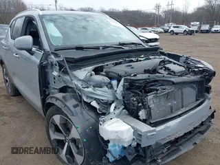 2024 Volvo XC40 Plus Bright Theme with VIN YV4L12UE4R2307794, listed as a IAAI auction lot 41694542 with 11,516 mi miles. Bid and sale history available at carsss.com. Image 17.