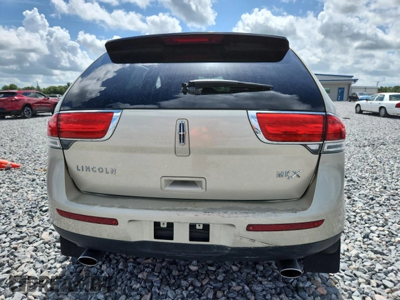 2011 Lincoln MKX z VIN 2LMDJ6JK4BBJ21777, wystawiony jako Copart lot #60412835 z przebiegiem Nie podano mil oraz Szkoda całkowita • Salvage title. Historia ofert i sprzedaży dostępna na DreamBid. Obrazek 6.