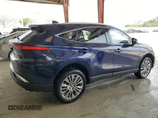 2023 Toyota Venza LE with VIN JTEAAAAHXPJ137491, listed as a Copart auction lot 61889594 with 30,442 mi miles and Salvage Title. Bid and sale history available at carsss.com. Image 3.