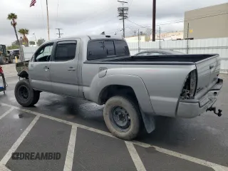 2015 Toyota Tacoma PreRunner with VIN 3TMKU4HN8FM046637, listed as a Copart auction lot 44077295 with 200,737 mi miles and Salvage title. Bid and sale history available at DreamBid. Image 2.