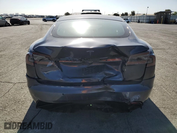 2022 Tesla Model S z VIN 5YJSA1E53NF462884, wystawiony jako Copart lot #62701915 z przebiegiem Nie podano mil oraz Szkoda całkowita • Salvage title. Historia ofert i sprzedaży dostępna na DreamBid. Obrazek 6.