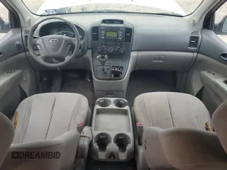 2011 Kia Sedona LX with VIN KNDMG4C71B6366658, listed as a Copart auction lot 70385304 with 356,705 mi miles and Clean Title. Bid and sale history available at carsss.com. Image 8.