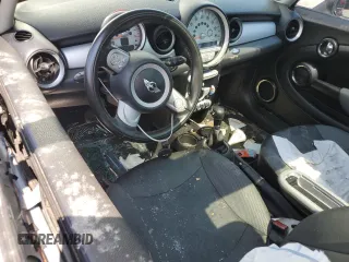 2010 MINI Hardtop с VIN WMWMF3C5XATZ25066, выставлен на аукционе Copart как лот 60396455 с пробегом 140 888 миль миль и Чистый • Clean title. История ставок и продаж доступна на DreamBid. Изображение 9.
