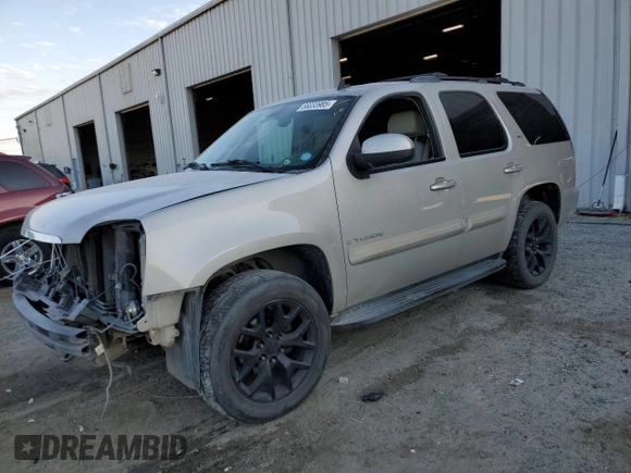 2007 GMC Yukon SLE with VIN 1GKFC13J07J321220, listed as a Copart auction lot 88033985 with 211,583 mi miles and Salvage Title. Bid and sale history available at carsss.com. Image 1.