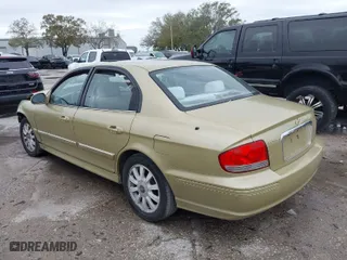 2004 Hyundai Sonata GLS with VIN KMHWF35H84A996121, listed as a IAAI auction lot 41731899 with 49,250 mi miles. Bid and sale history available at carsss.com. Image 3.