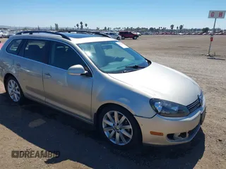 2014 Volkswagen Jetta TDI w/Sunroof & Nav with VIN 3VWPL7AJ9EM624287, listed as a IAAI auction lot 42874434 with 193,345 mi miles and . Bid and sale history available at DreamBid. Image 1.