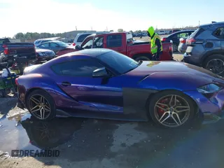 2021 Toyota GR Supra 3.0 with VIN WZ1DB0C03MW040794, listed as a IAAI auction lot 41279108 with 1 mi miles. Bid and sale history available at carsss.com. Image 13.